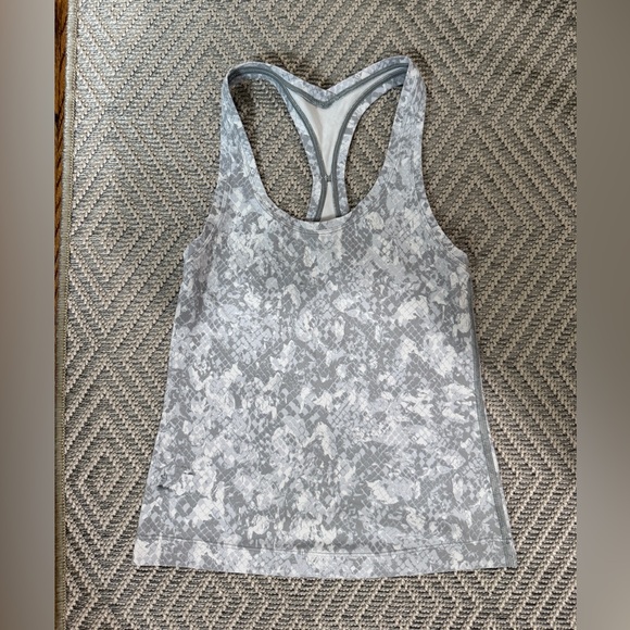 Lululemon tank top - Picture 1 of 3